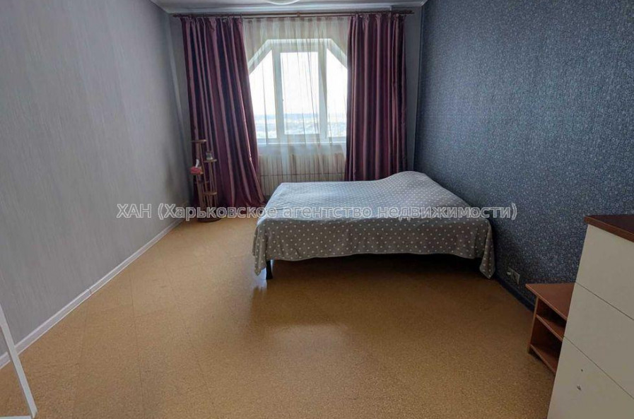 Продам квартиру, Академика Павлова ул. , 3 кім., 84.20 м², косметический ремонт 