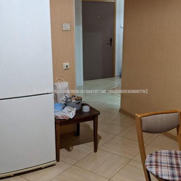 Продам квартиру, Академика Павлова ул. , 3  ком., 84.20 м², косметический ремонт 