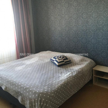 Продам квартиру, Академика Павлова ул. , 3  ком., 84.20 м², косметический ремонт 