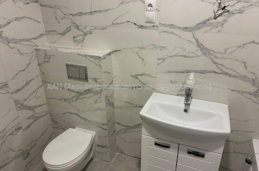 Продам квартиру, Победы просп. , 1 кім., 55.30 м², евроремонт 