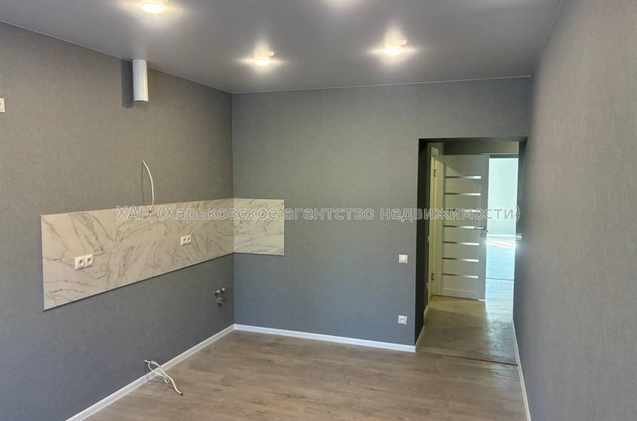 Продам квартиру, Победы просп. , 1 кім., 55.30 м², евроремонт 