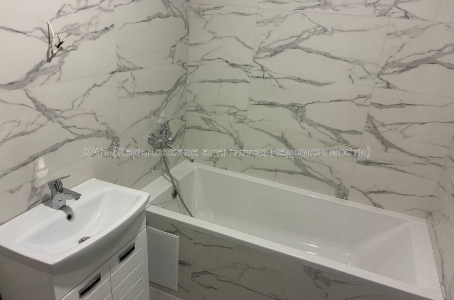 Продам квартиру, Победы просп. , 1 кім., 55.30 м², евроремонт 