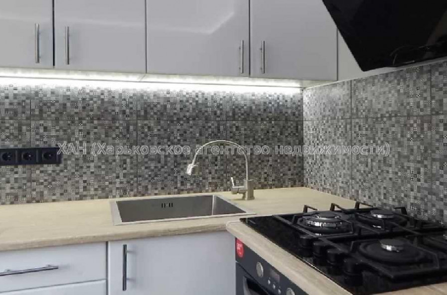 Продам квартиру, Монюшко ул. , 1  ком., 26 м², евроремонт 