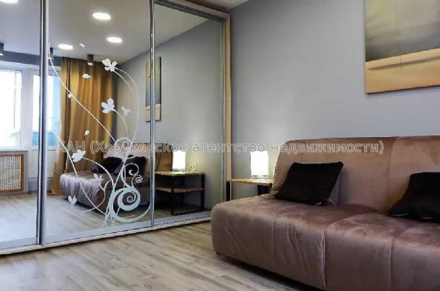 Продам квартиру, Монюшко ул. , 1  ком., 26 м², евроремонт 