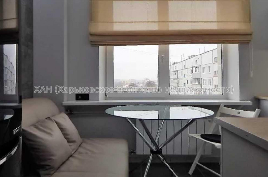 Продам квартиру, Монюшко ул. , 1  ком., 26 м², евроремонт 