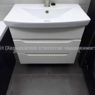 Продам квартиру, Монюшко ул. , 1  ком., 26 м², евроремонт 