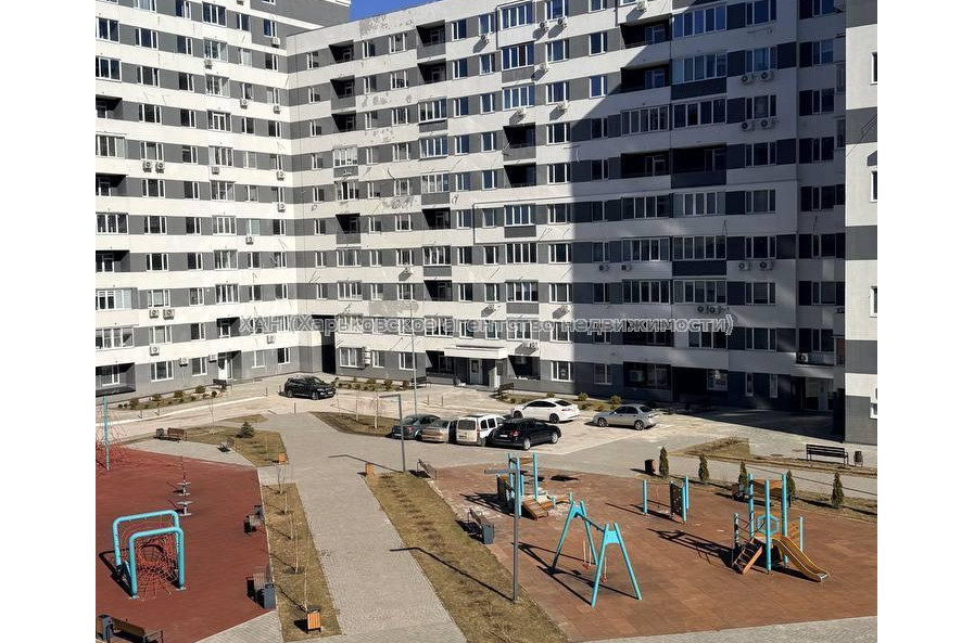 Продам квартиру, Героев Харькова просп. , 3 кім., 105.40 м², без внутренних работ 