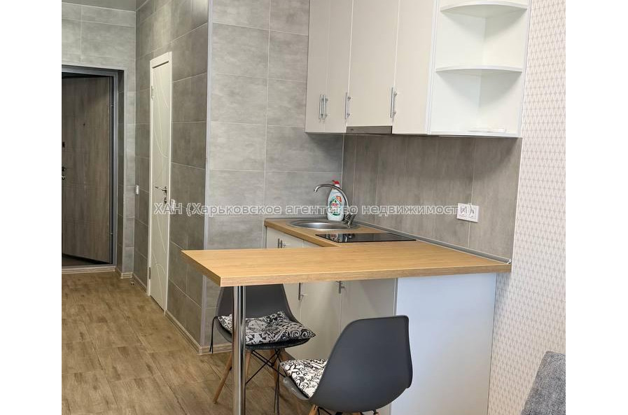 Продам квартиру, Шевченковский пер. , 1 кім., 19.90 м², капитальный ремонт 