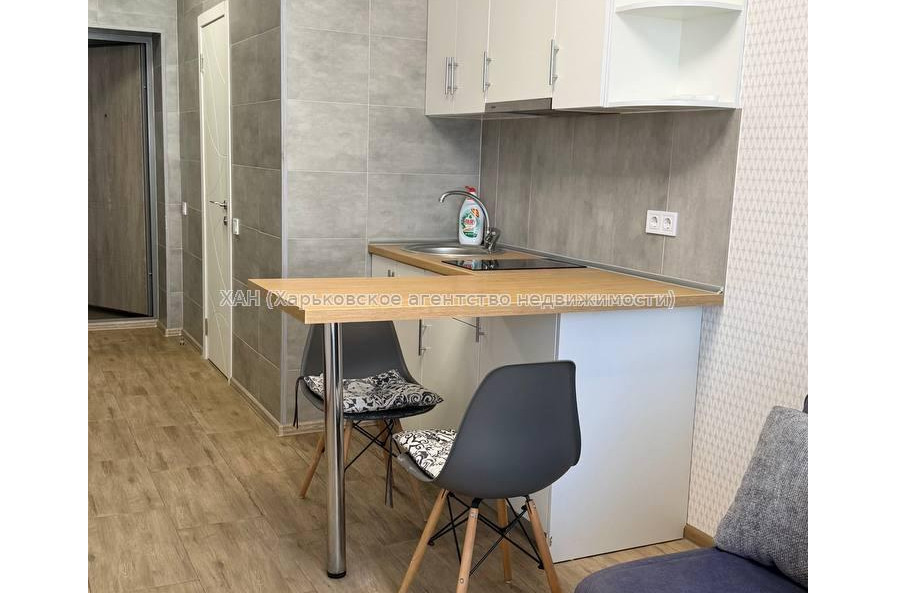 Продам квартиру, Шевченковский пер. , 1 кім., 19.90 м², капитальный ремонт 