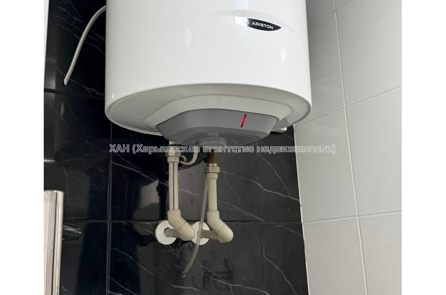 Продам квартиру, Шевченковский пер. , 1 кім., 19.90 м², капитальный ремонт 