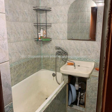 Продам квартиру, Академика Павлова ул. , 3  ком., 64.90 м², косметический ремонт 