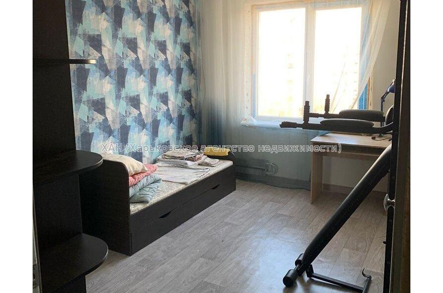Продам квартиру, Академика Павлова ул. , 3  ком., 64.90 м², косметический ремонт 