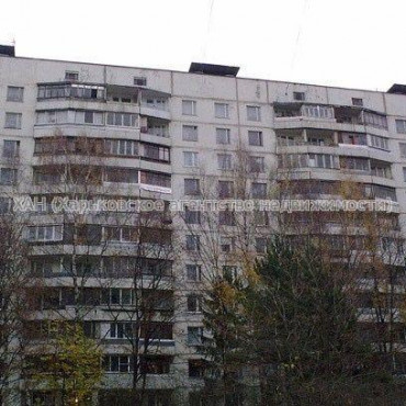 Продам квартиру, Чередниченковский пер. , 3  ком., 67 м², косметический ремонт 