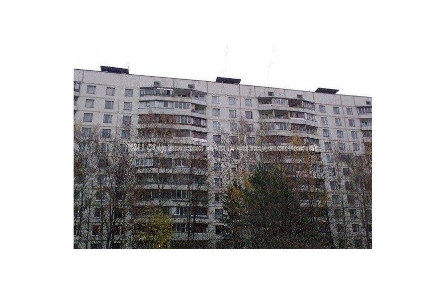 Продам квартиру, Чередниченковский пер. , 3  ком., 67 м², косметический ремонт 