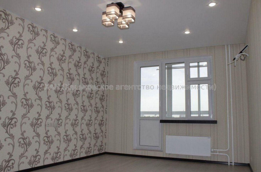 Продам квартиру, Чередниченковский пер. , 3  ком., 67 м², косметический ремонт 