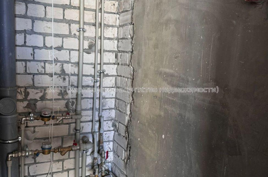 Продам квартиру, Яны Червоной ул. , 1  ком., 47 м², без отделочных работ 