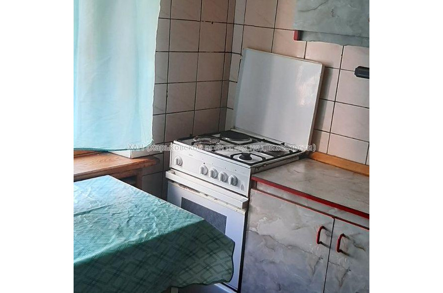 Продам квартиру, Героев Харькова просп. , 3  ком., 74 м², советский ремонт 