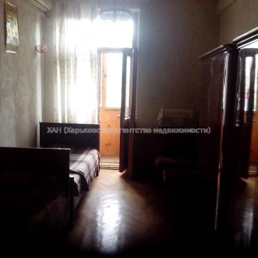 Продам квартиру, Героев Харькова просп. , 3  ком., 74 м², советский ремонт 