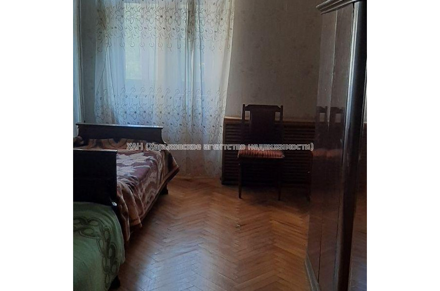 Продам квартиру, Героев Харькова просп. , 3  ком., 74 м², советский ремонт 