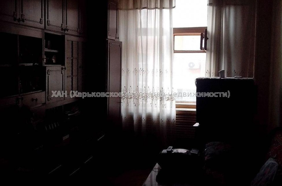 Продам квартиру, Героев Харькова просп. , 3  ком., 74 м², советский ремонт 