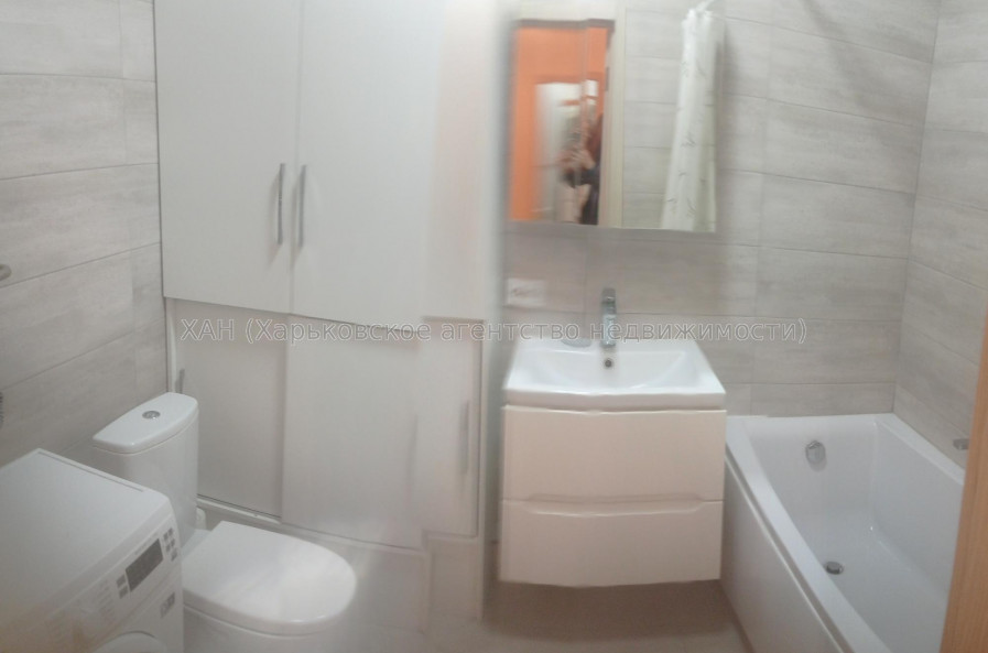 Сдам квартиру, Гвардейцев Широнинцев ул. , 70 , 2  ком., 48 м², евроремонт 