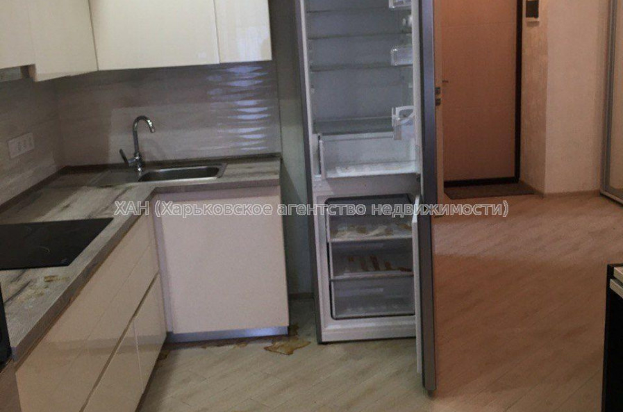 Здам квартиру, Гвардейцев Широнинцев ул. , 72 , 2 кім., 48 м², евроремонт 