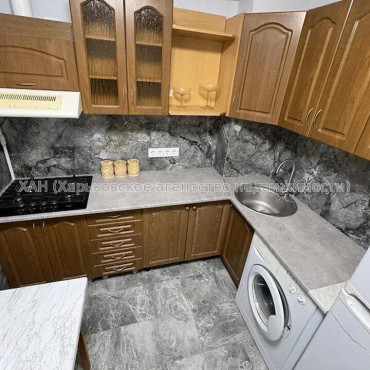 Продам квартиру, Науки просп. , 1 кім., 36 м², евроремонт 