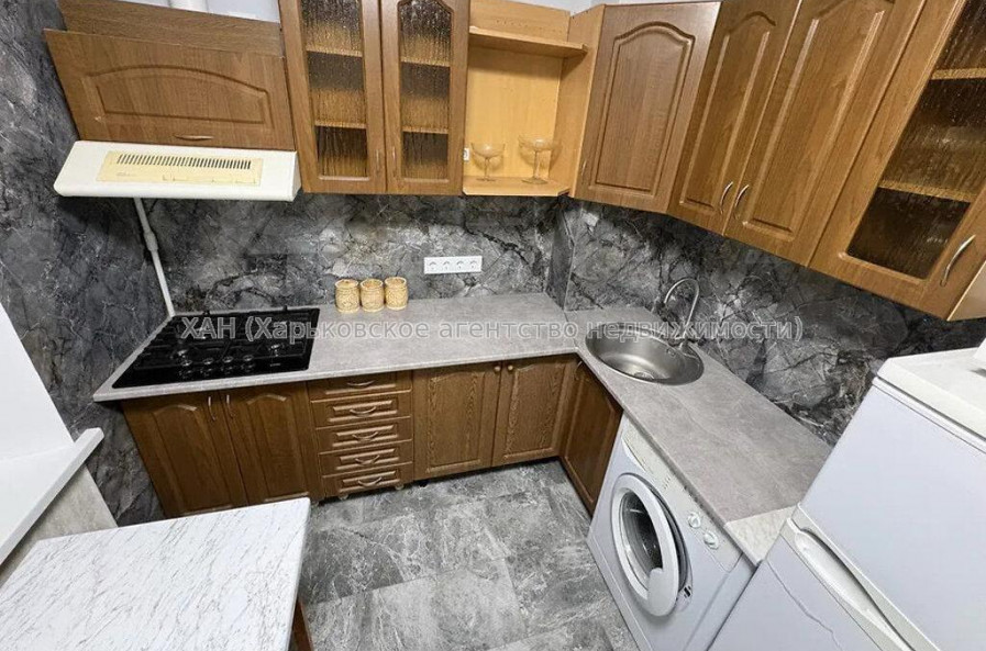 Продам квартиру, Науки просп. , 1 кім., 36 м², евроремонт 