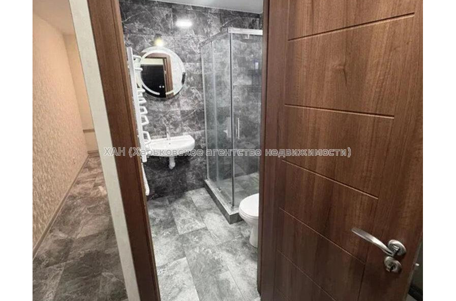 Продам квартиру, Науки просп. , 1 кім., 36 м², евроремонт 