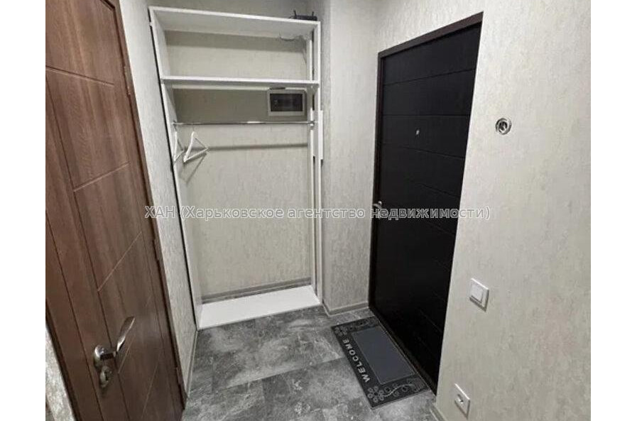 Продам квартиру, Науки просп. , 1 кім., 36 м², евроремонт 