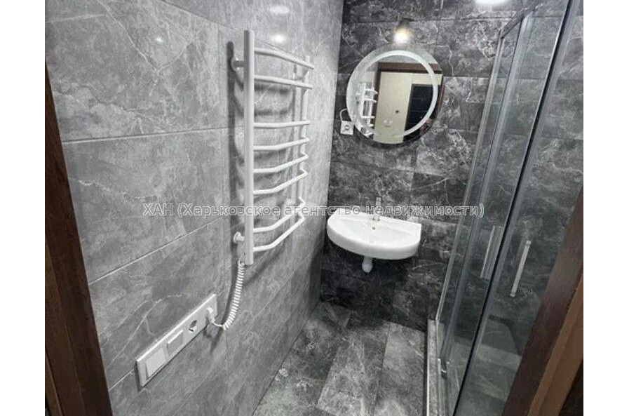 Продам квартиру, Науки просп. , 1 кім., 36 м², евроремонт 