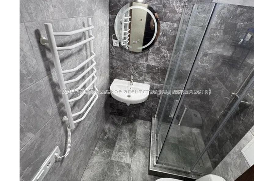 Продам квартиру, Науки просп. , 1 кім., 36 м², евроремонт 