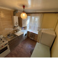 Продам квартиру, Защитников Неба ул. , 1  ком., 33 м², капитальный ремонт 