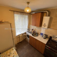 Продам квартиру, Защитников Неба ул. , 1  ком., 33 м², капитальный ремонт 
