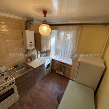 Продам квартиру, Шекспира ул. , 1 кім., 33 м², капитальный ремонт 