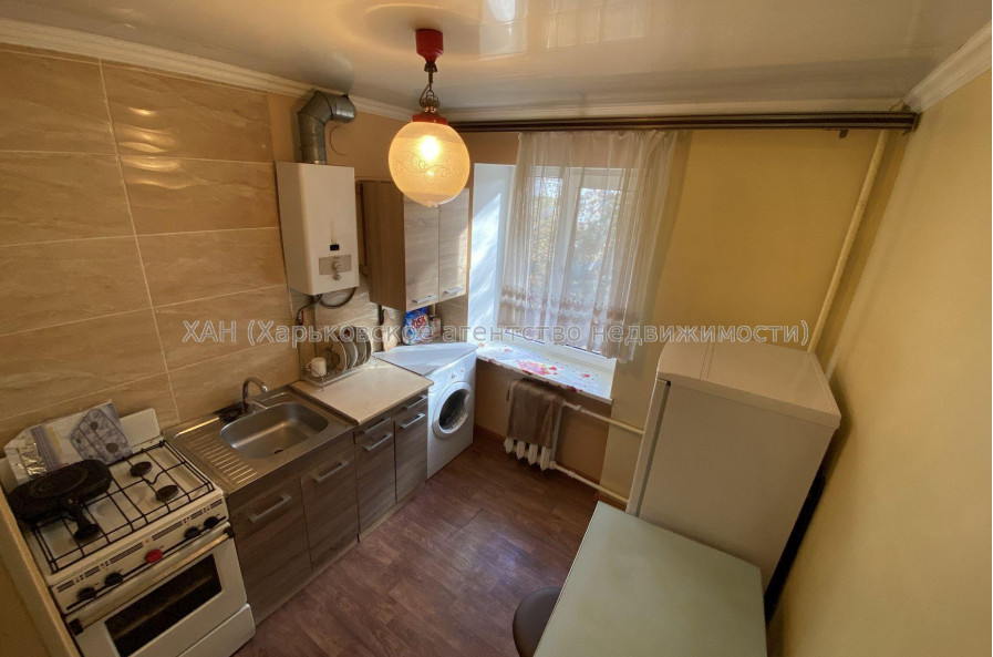 Продам квартиру, Шекспира ул. , 1 кім., 33 м², капитальный ремонт 