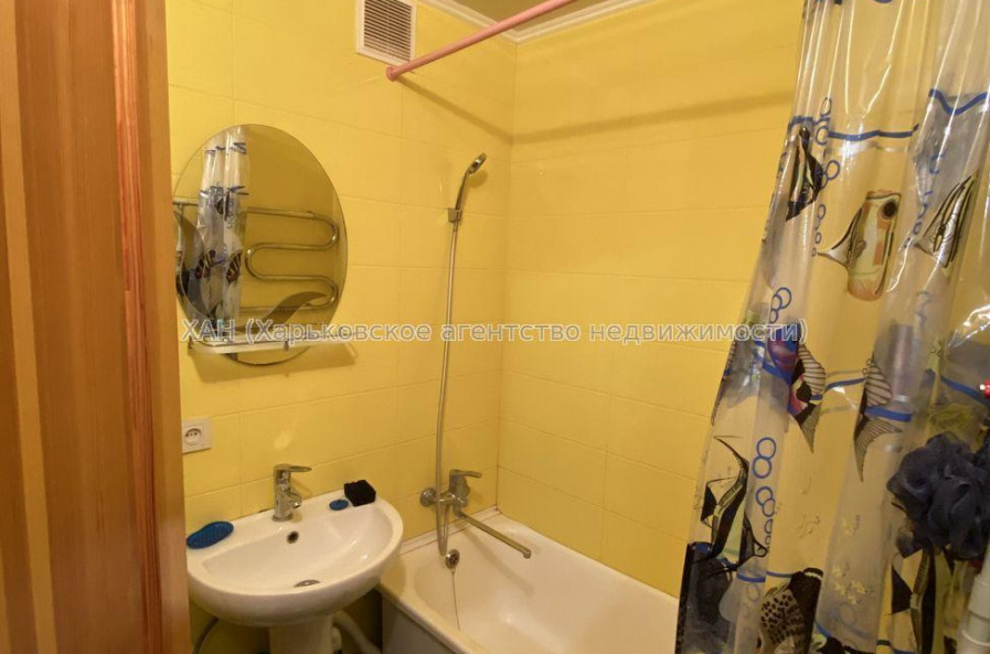 Продам квартиру, Шекспира ул. , 1 кім., 33 м², капитальный ремонт 