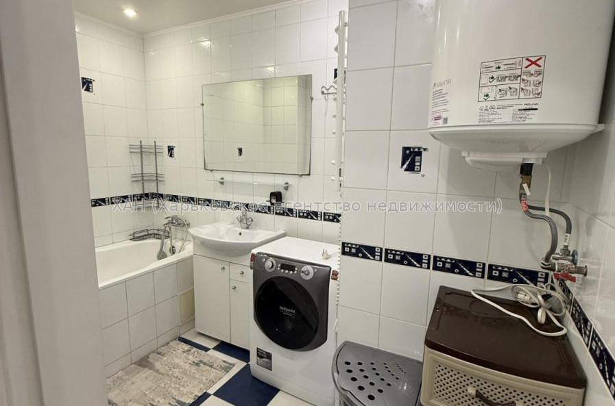 Продам квартиру, Тракторостроителей просп. , 63 , 3 кім., 65 м², капитальный ремонт 