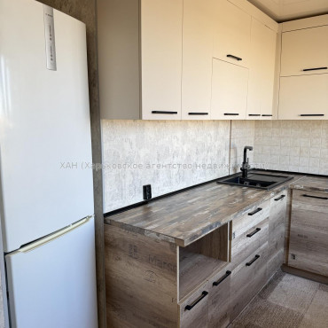 Продам квартиру, Тракторостроителей просп. , 63 , 3 кім., 65 м², капитальный ремонт 