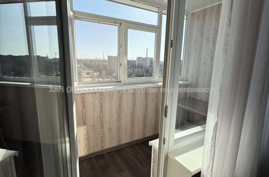 Продам квартиру, Тракторостроителей просп. , 63 , 3 кім., 65 м², капитальный ремонт 