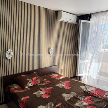 Продам квартиру, Тракторостроителей просп. , 63 , 3 кім., 65 м², капитальный ремонт 