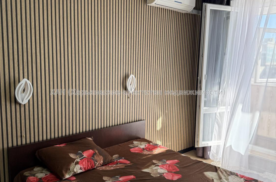 Продам квартиру, Тракторостроителей просп. , 63 , 3 кім., 65 м², капитальный ремонт 