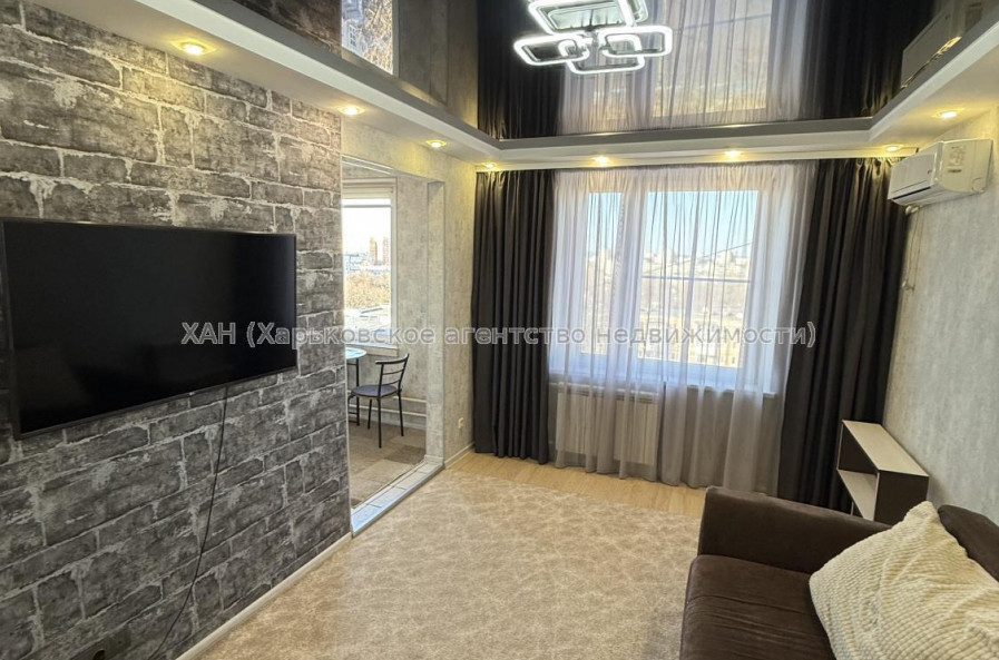 Продам квартиру, Тракторостроителей просп. , 63 , 3 кім., 65 м², капитальный ремонт 