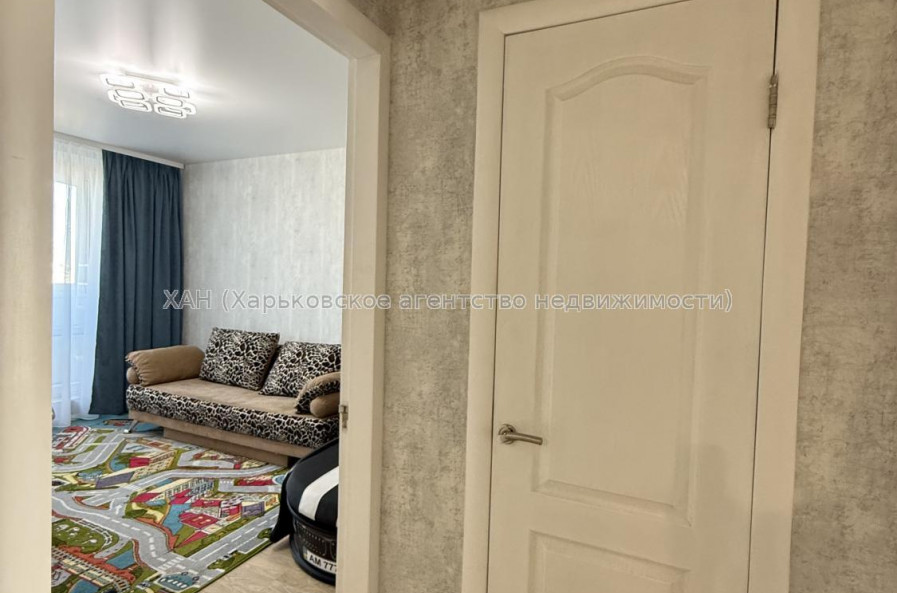 Продам квартиру, Тракторостроителей просп. , 63 , 3 кім., 65 м², капитальный ремонт 