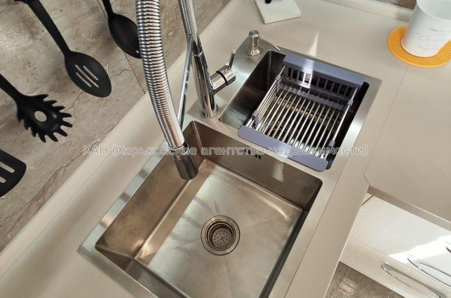 Продам квартиру, Рогатинская Левада ул. , 1  ком., 50 м², евроремонт 