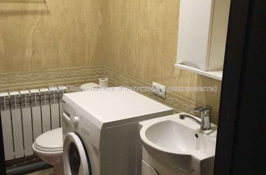 Продам квартиру, Пискуновский пер. , 1 кім., 45 м², евроремонт 