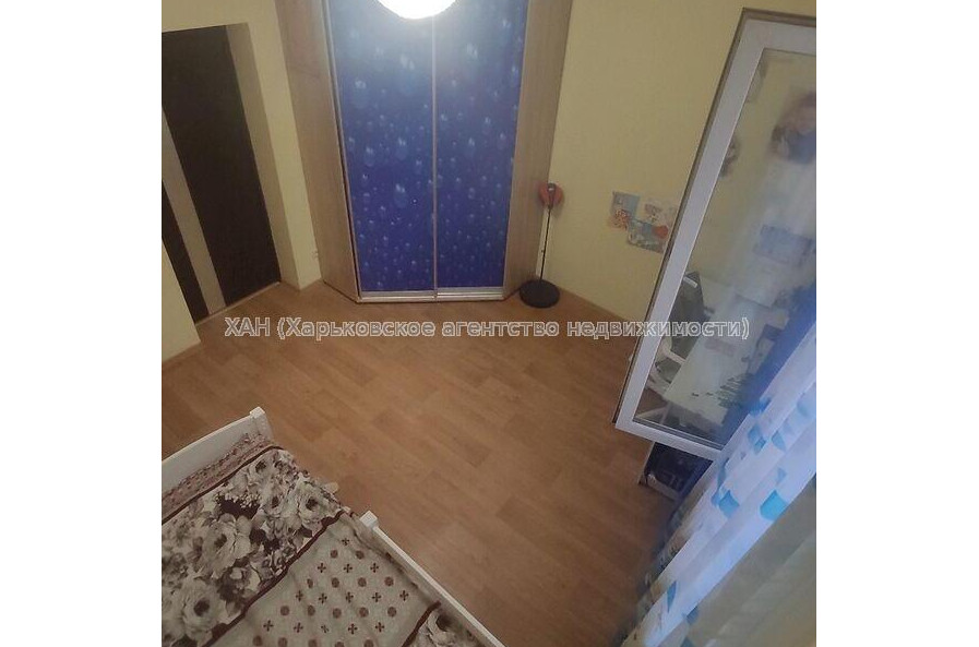 Продам квартиру, Рубановская ул. , 3 кім., 60 м², косметический ремонт 