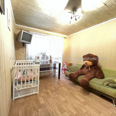 Продам квартиру, Каденюка ул. , 8А , 2 кім., 47.40 м², косметический ремонт 