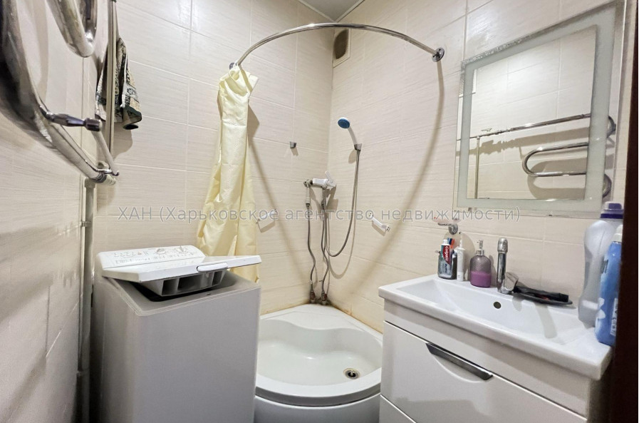 Продам квартиру, Каденюка ул. , 8А , 2 кім., 47.40 м², косметический ремонт 