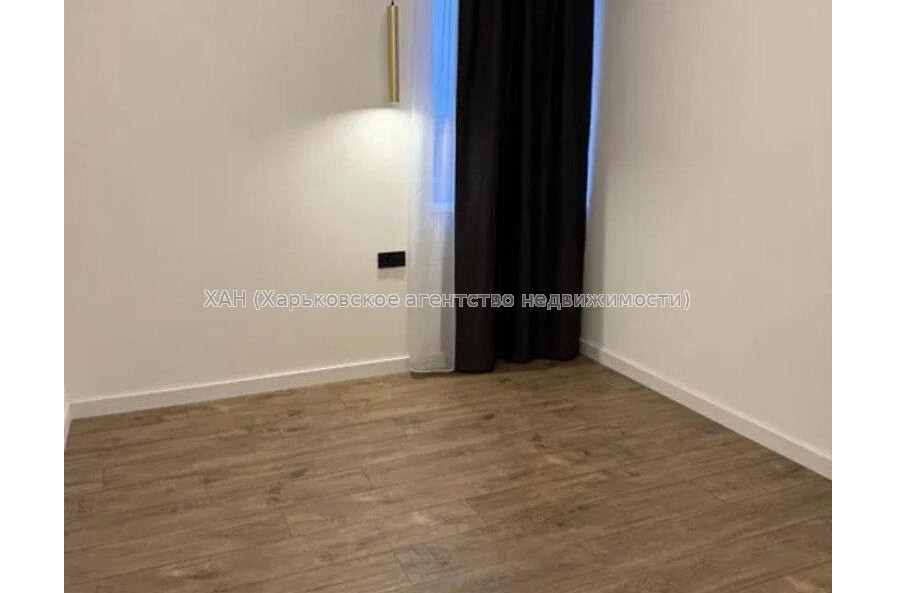 Продам квартиру, Науки просп. , 19 , 2 кім., 45 м², евроремонт 